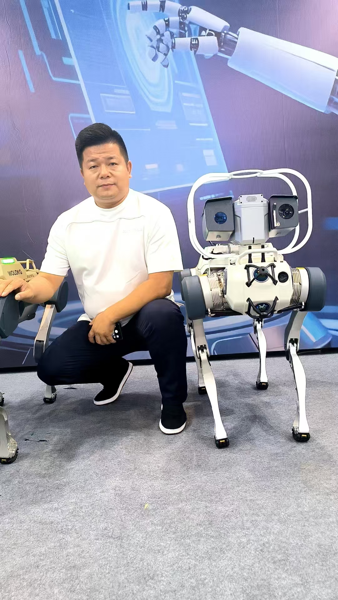 高效动力，智驭未来——富源电电源为四足机器人提供专业锂电充电解决方案